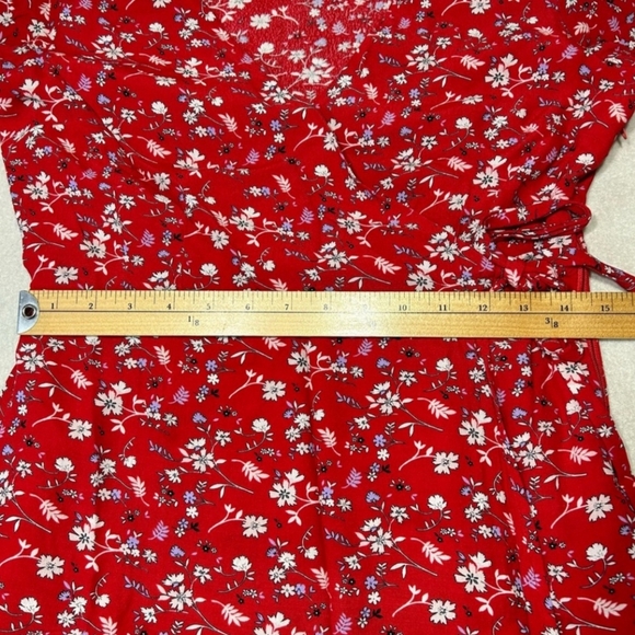 SANCTUARY Girl on Fire Faux wrap. Red and floral print. Size Sm - Picture 2 of 12